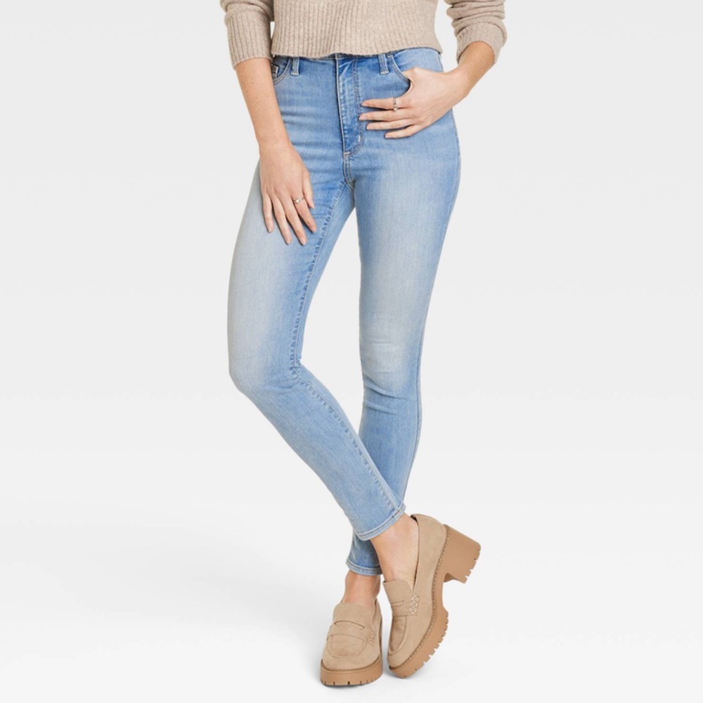 Women's High-Rise Skinny Jeans - Universal Thread™ Light Wash 14